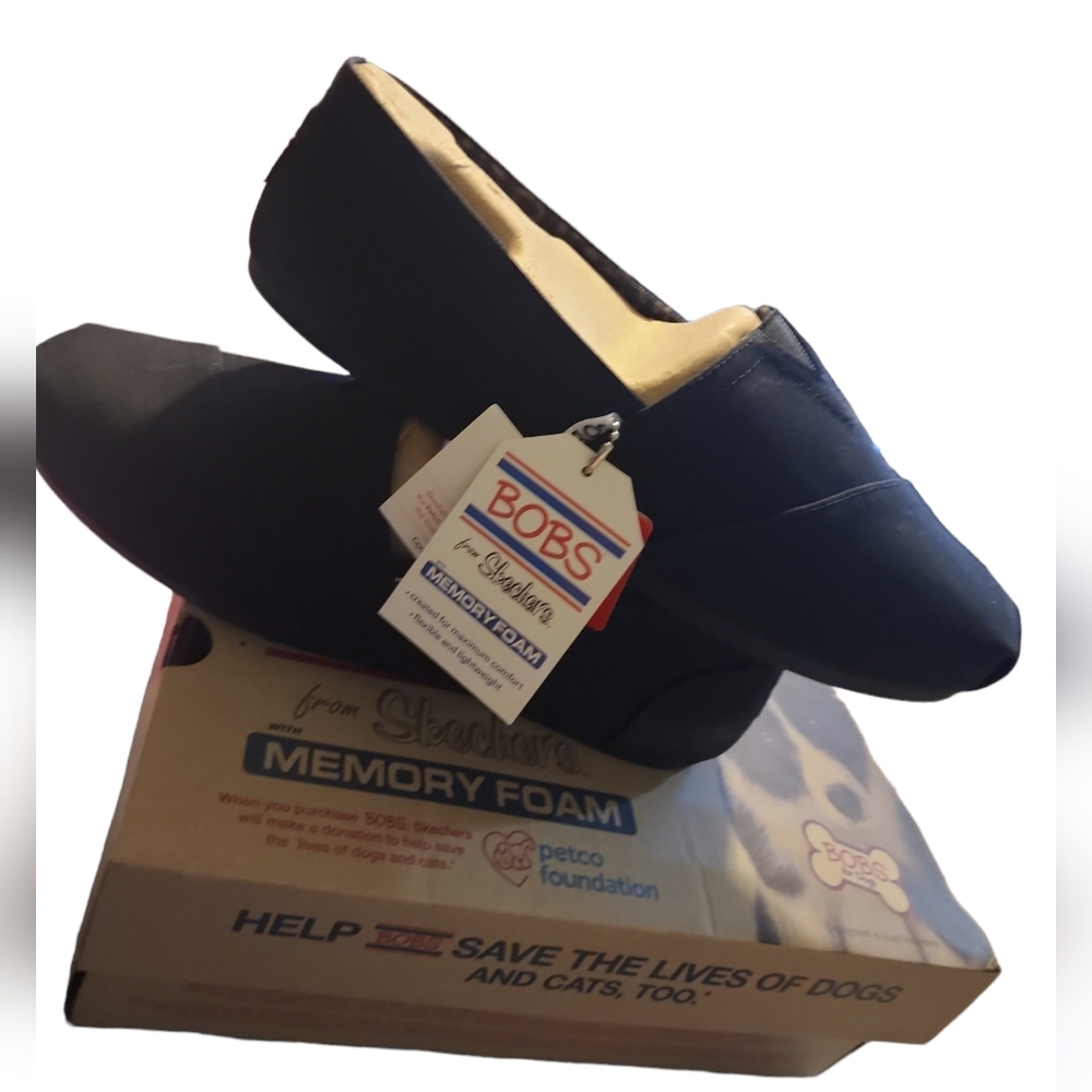 BOBS from Skechers Plush Peace & Love Black Size 11 Wide NIB memory foam